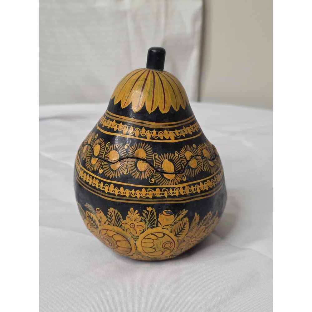 Vintage Gourd hand carved Story Telling Gourd Box And Trinket